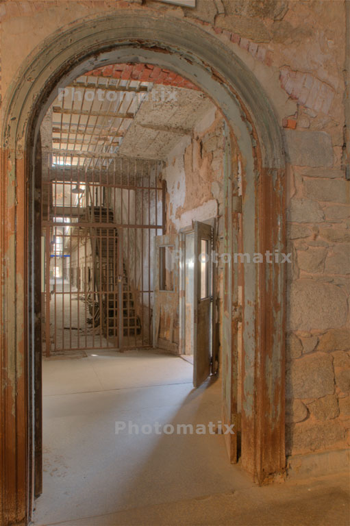Cells thru arch copy e mail